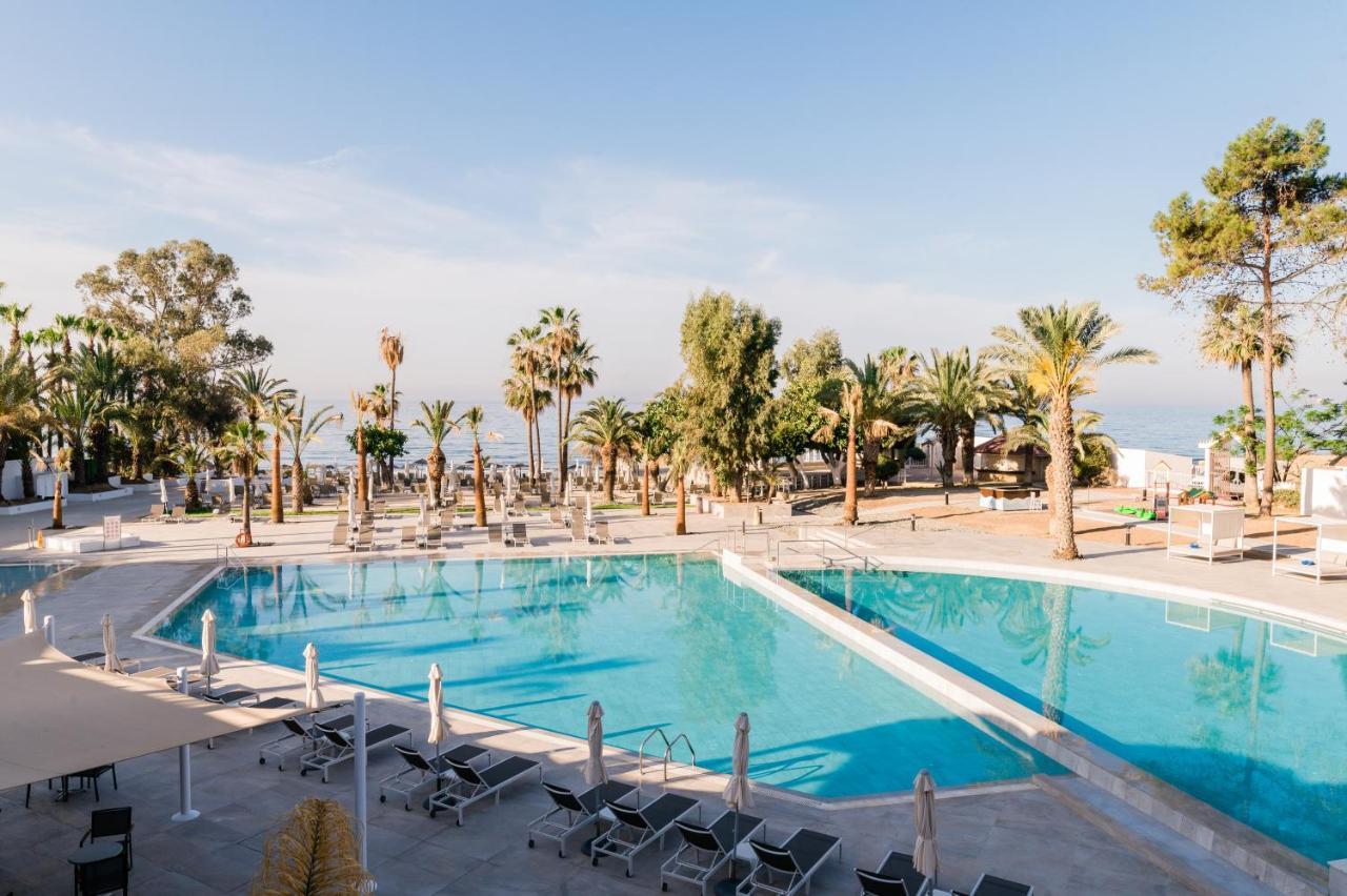 Elias Beach Hotel Лимасол Екстериор снимка