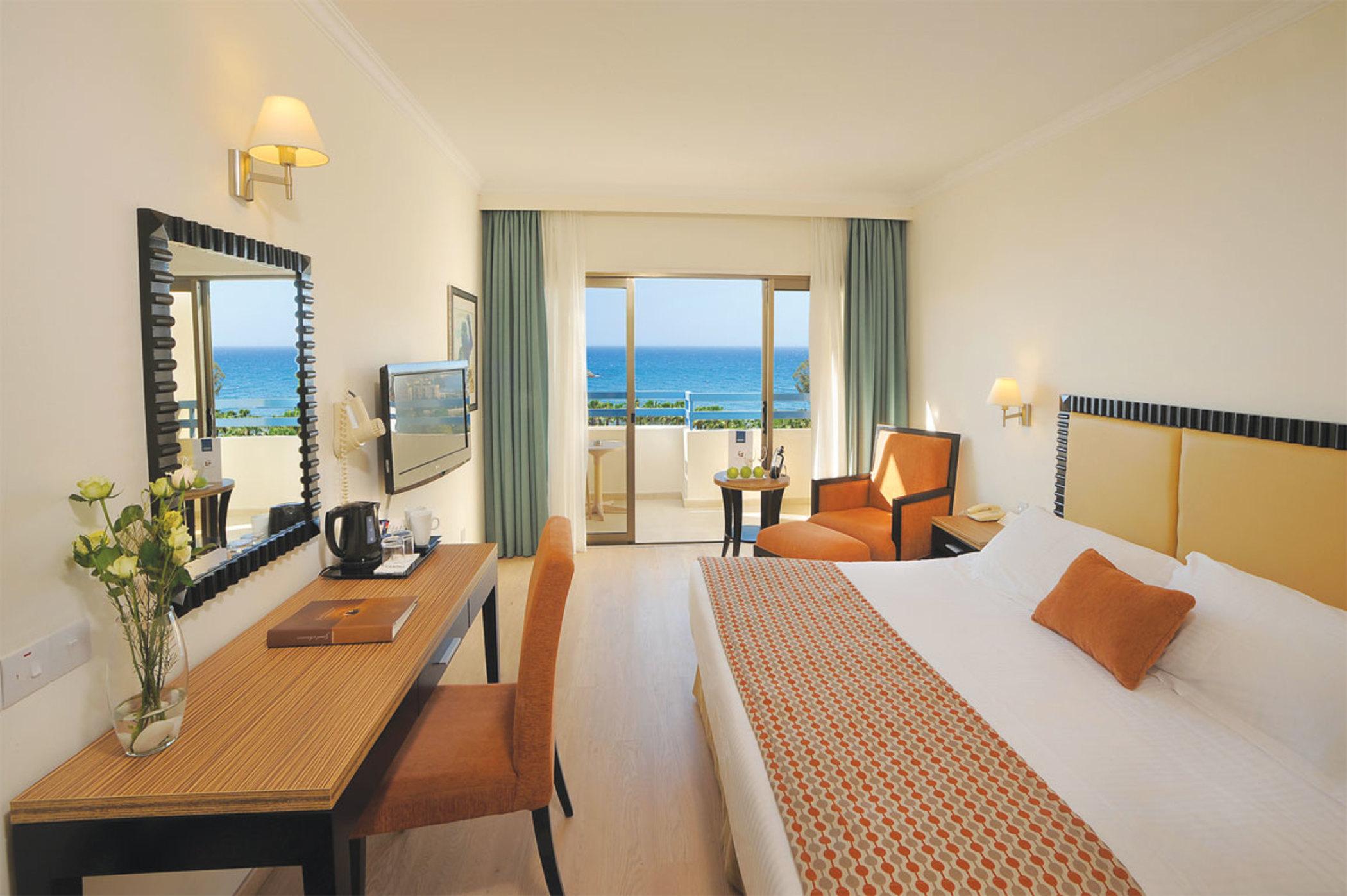 Elias Beach Hotel Лимасол Екстериор снимка