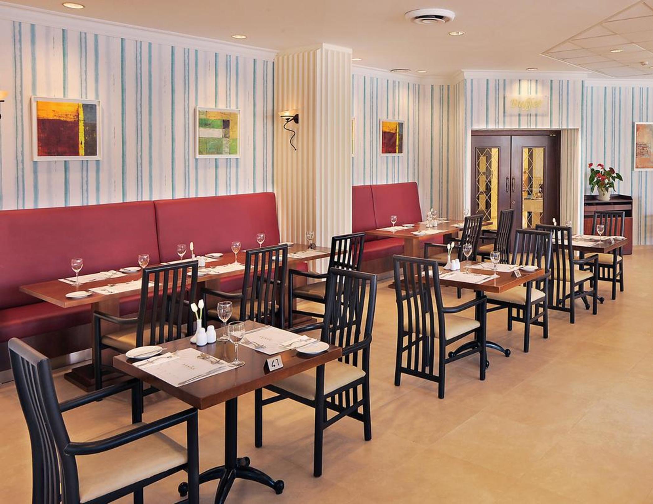 Elias Beach Hotel Лимасол Екстериор снимка