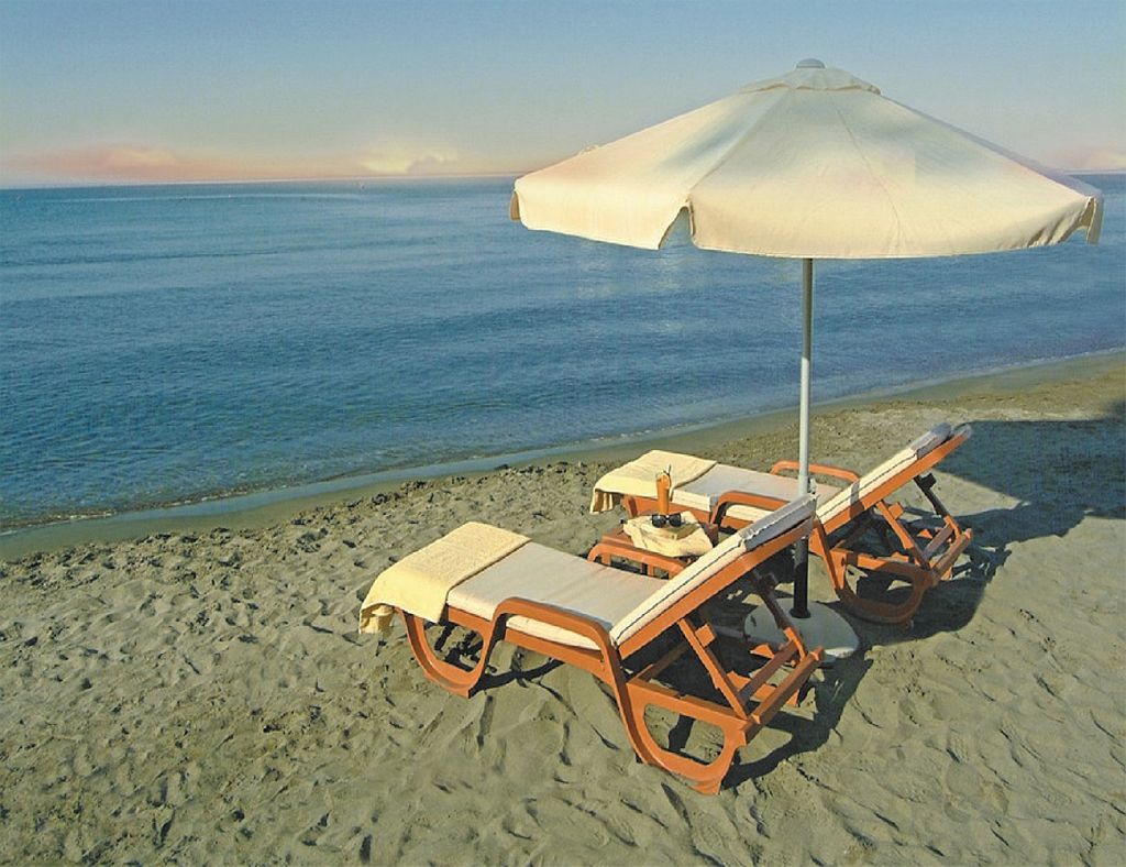 Elias Beach Hotel Лимасол Екстериор снимка