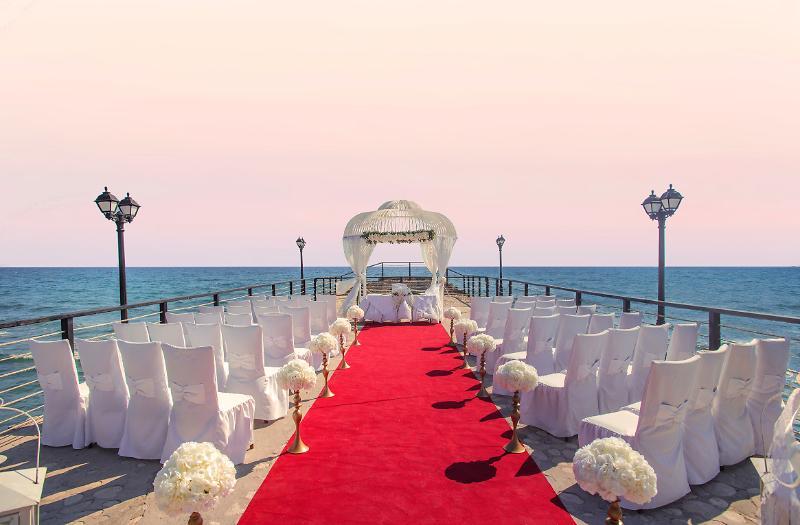 Elias Beach Hotel Лимасол Екстериор снимка